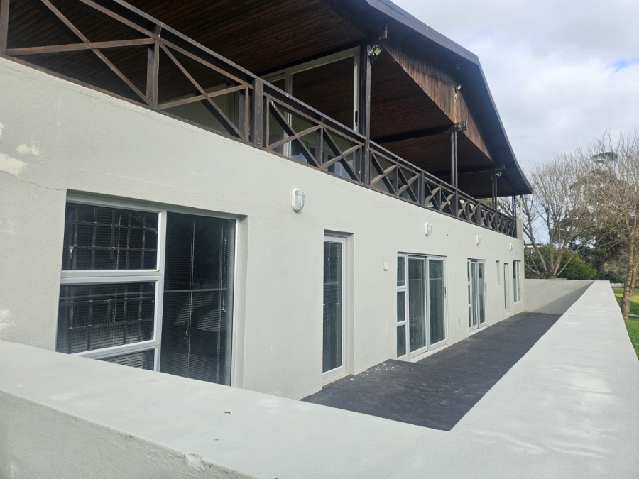 6 Bedroom Property for Sale in Malgas Western Cape